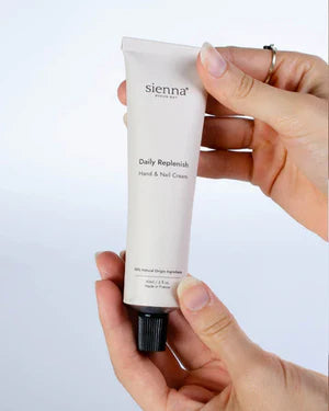 Sienna Daily Replenish Hand & Nail Cream 60ml